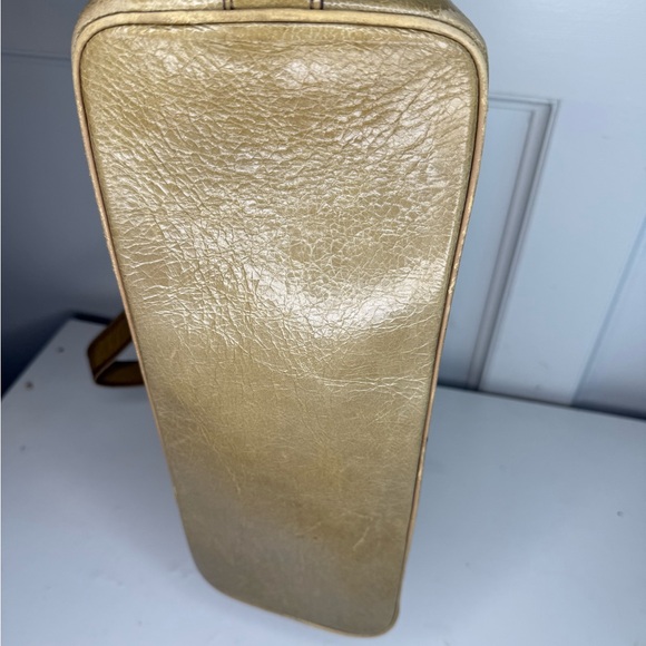 CELINE Vintage Patent Tote Bag Leather - Picture 8 of 9